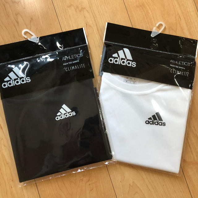 adidas(アディダス)のadidas NIKE Tシャツ 3点セット キッズ/ベビー/マタニティのキッズ服男の子用(90cm~)(Tシャツ/カットソー)の商品写真