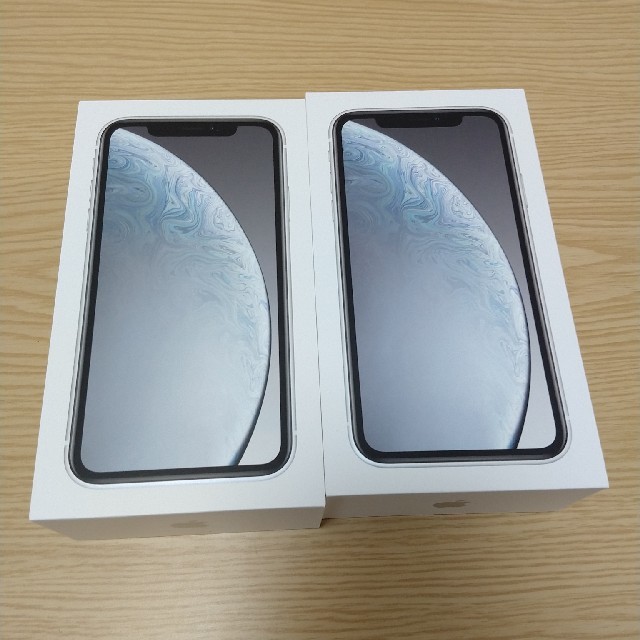 iPhone(アイフォーン)の新品未使用 iPhone XR 64GB White×2 SIMフリー スマホ/家電/カメラのスマートフォン/携帯電話(スマートフォン本体)の商品写真