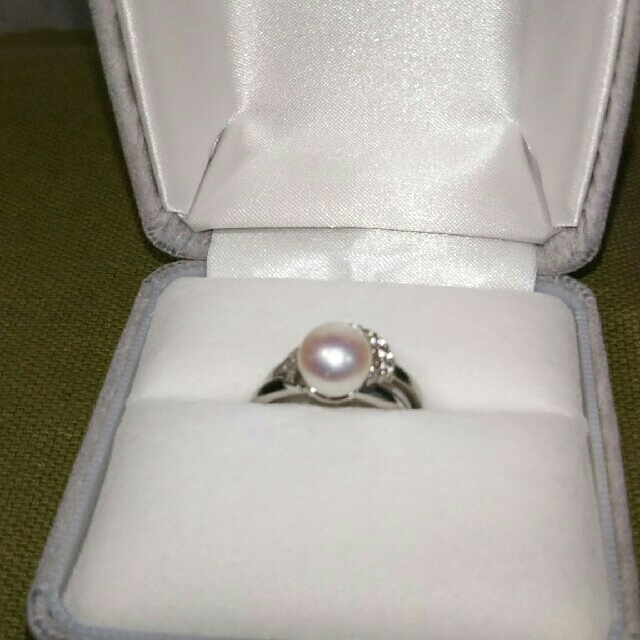 真珠とダイヤの上品なリング レディースのアクセサリー(リング(指輪))の商品写真