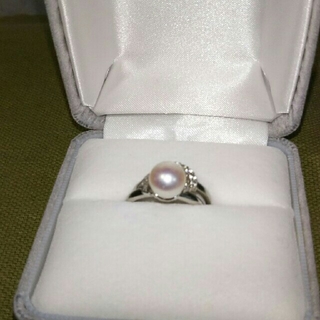 真珠とダイヤの上品なリング(リング(指輪))