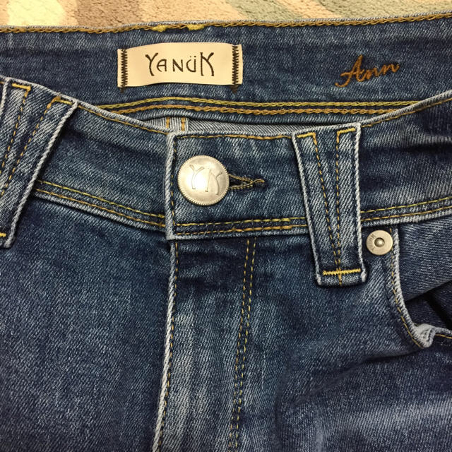 YANUK(ヤヌーク)のYANUK ヤヌーク   Ann サイズ24 超美品！ レディースのパンツ(デニム/ジーンズ)の商品写真