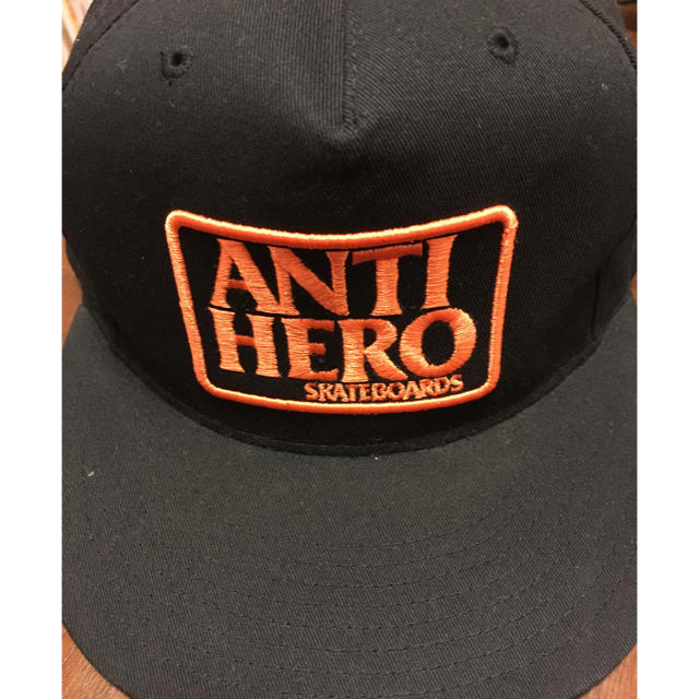 ANTIHERO(アンチヒーロー)のANTIHERO (アンタイヒーロー) SNAPBACK CAP メンズの帽子(キャップ)の商品写真