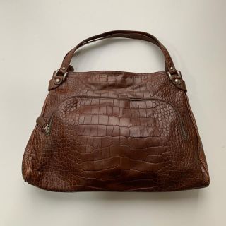 マルニ(Marni)のMARNI 型押し ショルダーバッグ お値下げ！(ショルダーバッグ)