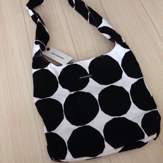 マリメッコ(marimekko)のmarimekkoショルダーバッグ新品(ショルダーバッグ)