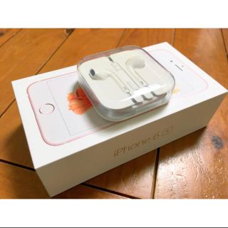 アップル(Apple)の【新品】iPhone 純正イヤホン(ヘッドフォン/イヤフォン)