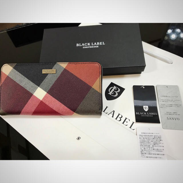 BLACK LABEL CRESTBRIDGE(ブラックレーベルクレストブリッジ)の⭐️Black label⭐️新品⭐️crestbridge⭐️長財布⭐️赤×黒 メンズのファッション小物(長財布)の商品写真