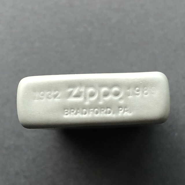 ZIPPO(ジッポー)のZIPPO  中古品  FORD   1989年製  とカブトムシ  ２個セット メンズのファッション小物(タバコグッズ)の商品写真