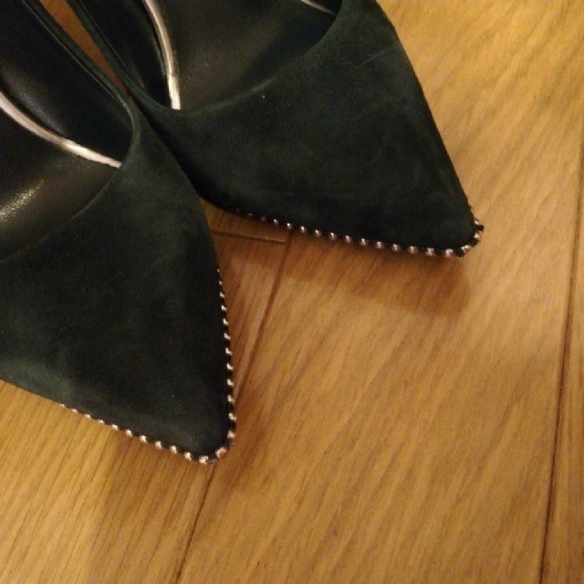 DIANA(ダイアナ)のDIANA本スエードグリーンパンプス レディースの靴/シューズ(ハイヒール/パンプス)の商品写真