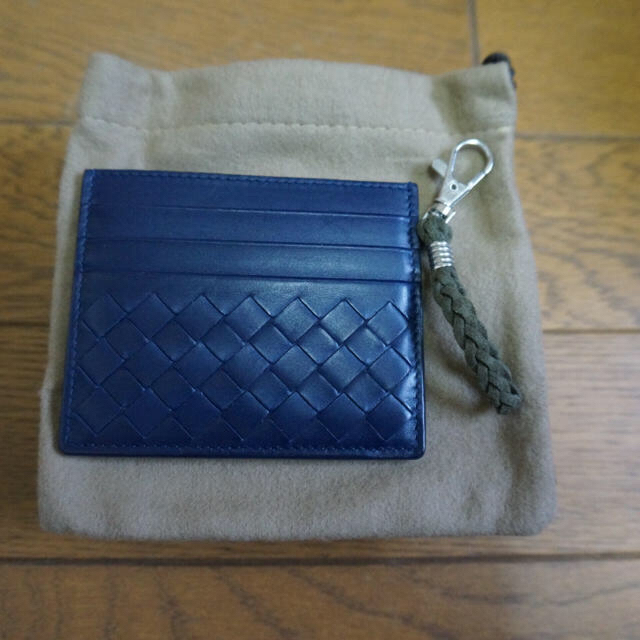 Bottega Veneta(ボッテガヴェネタ)の【BOTTEGAVENETA】PRUSSE カードケース メンズのファッション小物(名刺入れ/定期入れ)の商品写真