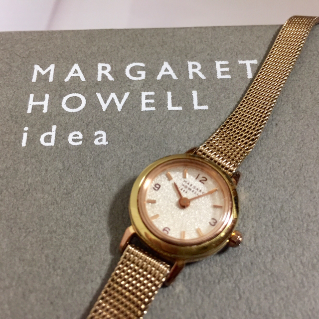 MARGARET HOWELL(マーガレットハウエル)のMARGARET HOWELL idea  クォーツ腕時計 レディースのファッション小物(腕時計)の商品写真