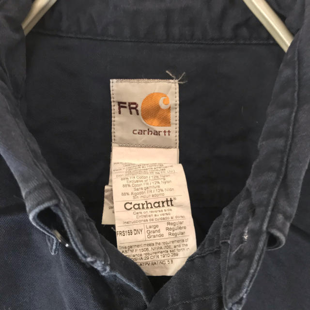 carhartt(カーハート)の【人気の企業刺繍ロゴ】カーハート FRライン 長袖 ボタンダウンシャツ メンズのトップス(シャツ)の商品写真