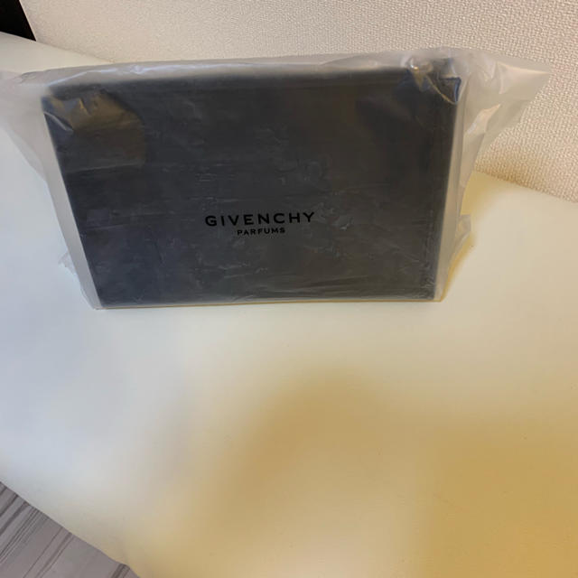 GIVENCHY(ジバンシィ)のポーチ GIVENCHY レディースのファッション小物(ポーチ)の商品写真