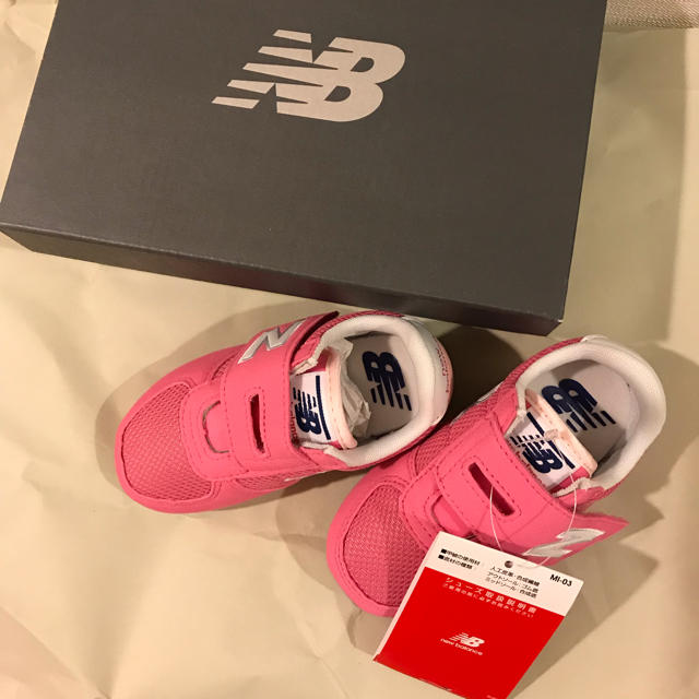 New Balance(ニューバランス)の14.5cm 新品未使用 ニューバランス スニーカー  女の子 キッズ/ベビー/マタニティのキッズ靴/シューズ(15cm~)(スニーカー)の商品写真