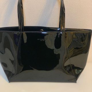 ジバンシィ(GIVENCHY)のエナメル風トートバック GIVENCHY(トートバッグ)