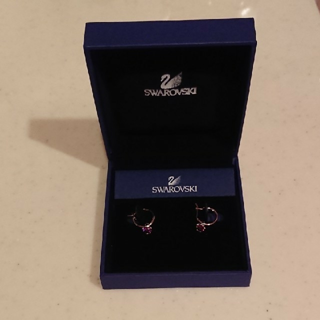 SWAROVSKI ピアス