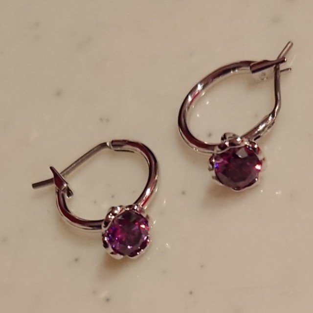 SWAROVSKI ピアス