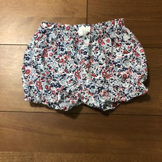 ベビーギャップ(babyGAP)の  花柄ショートパンツ♡6-12months(パンツ)