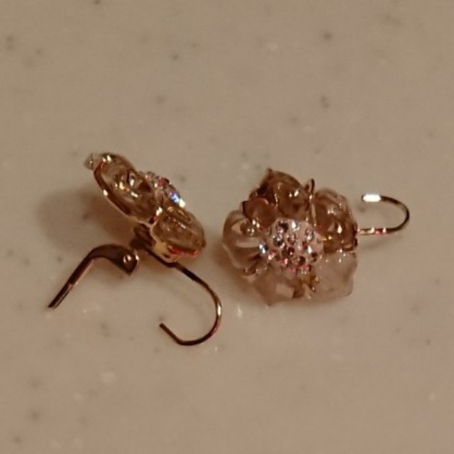 SWAROVSKI ピアス