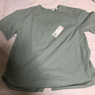 ユニクロ(UNIQLO)のブラウス 半袖 未使用品(シャツ/ブラウス(半袖/袖なし))