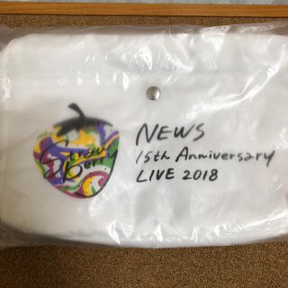 NEWS strawberry ボディバッグ