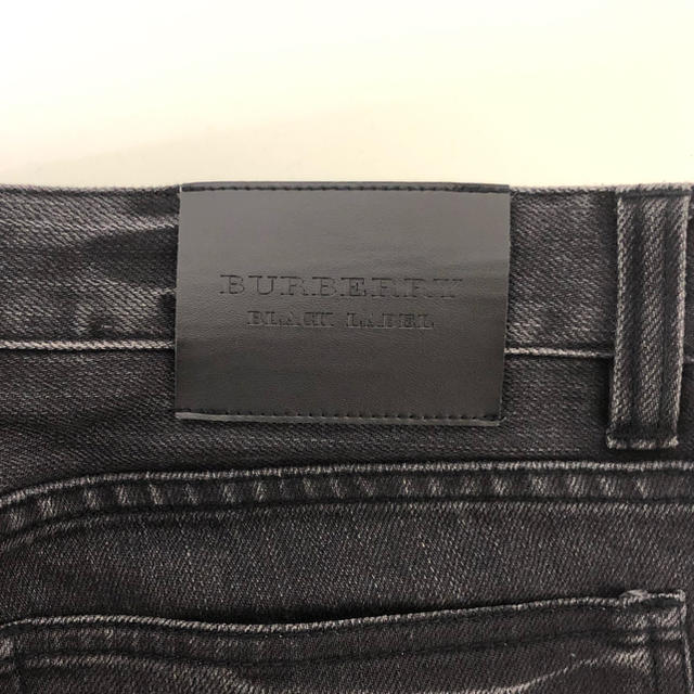 BURBERRY BLACK LABEL(バーバリーブラックレーベル)のバーバリーブラックレーベル ブラックデニム メンズのパンツ(デニム/ジーンズ)の商品写真