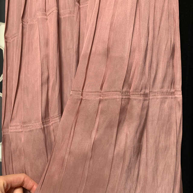 martinique Le Conte(マルティニークルコント)のマルティニーク  ピンクプリーツスカート レディースのスカート(ひざ丈スカート)の商品写真