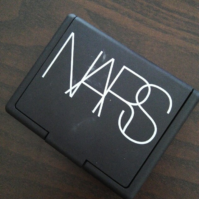 NARS(ナーズ)のnars デュオアイシャドー　3902 コスメ/美容のベースメイク/化粧品(アイシャドウ)の商品写真