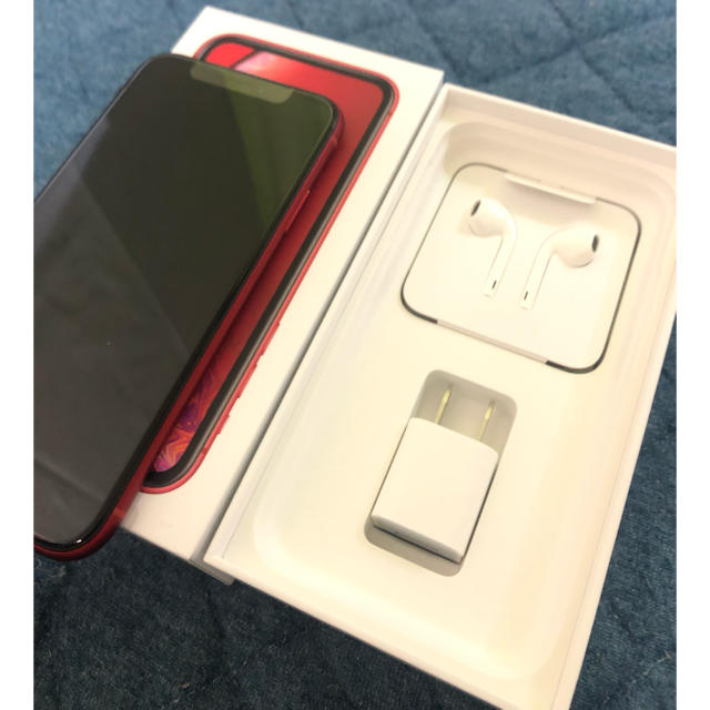 Apple(アップル)の4/19まで！値下げ中！新品未使用 iphoneXR Softbank版.RED スマホ/家電/カメラのスマートフォン/携帯電話(スマートフォン本体)の商品写真