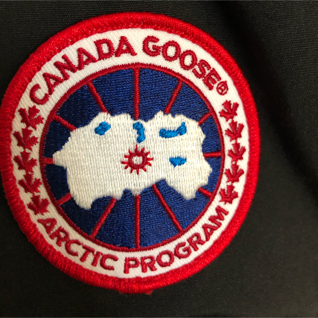 CANADA GOOSE(カナダグース)のカナダグース  セルカーク パーカ  フード付 ダウンジャケット黒色 美品 メンズのジャケット/アウター(ダウンジャケット)の商品写真