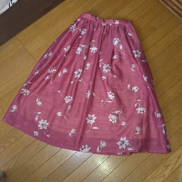 Noela(ノエラ)の💗noela花柄🌸ミディ丈スカート レディースのスカート(ひざ丈スカート)の商品写真