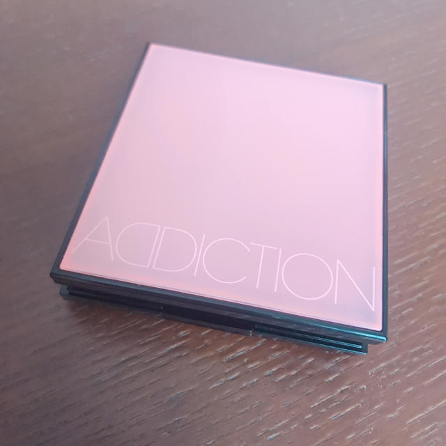 ADDICTION(アディクション)のアディクション  アイシャドウセット コスメ/美容のベースメイク/化粧品(アイシャドウ)の商品写真