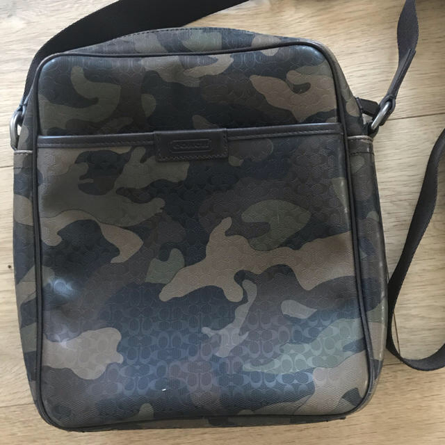 Coach コーチ 迷彩柄 ショルダーバックの通販 By Amaboo S Shop コーチならラクマ Coach コーチ 迷彩柄 ショルダーバックの通販 By Amaboo S Shop コーチならラクマ