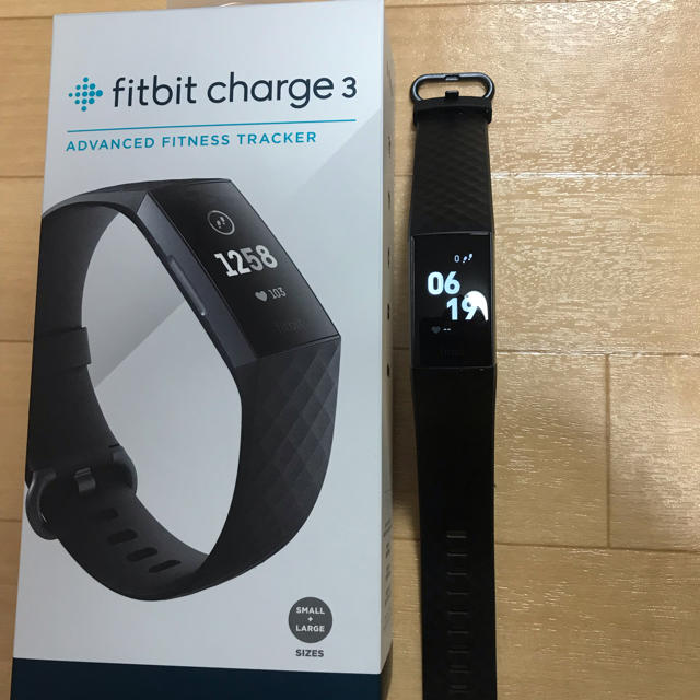fitbit   charge3新品