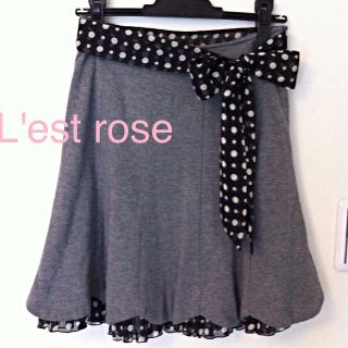 レストローズ(L'EST ROSE)のリボンがかわいいスカート♡(ミニスカート)