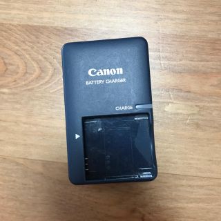 キヤノン(Canon)のキャノン 充電器(バッテリー/充電器)