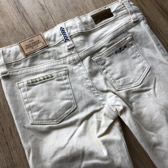 Ralph Lauren(ラルフローレン)のラルフローレン　キッズ　女の子　デニム ジーパン オフホワイト 115 キッズ/ベビー/マタニティのキッズ服女の子用(90cm~)(パンツ/スパッツ)の商品写真