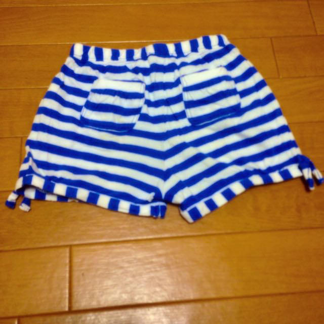 babyGAP(ベビーギャップ)のbabyGap ボーダーショートパンツ♡ キッズ/ベビー/マタニティのキッズ服女の子用(90cm~)(その他)の商品写真