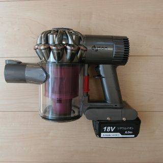 Dyson - DC62 マキタバッテリー仕様 dysonコードレスクリーナーの通販｜ラクマ