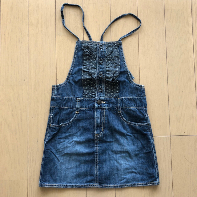 ベルメゾン(ベルメゾン)のジャンパースカート デニムワンピース 130cm キッズ/ベビー/マタニティのキッズ服女の子用(90cm~)(ワンピース)の商品写真