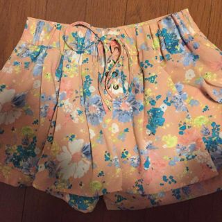 ジルバイジルスチュアート(JILL by JILLSTUART)のジルバイ 花柄 キュロット(キュロット)