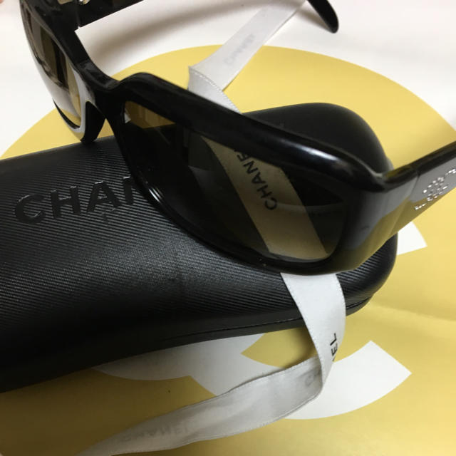 CHANEL/シャネル ココマーク サングラス ブラック ラインストーン CHANEL/シャネル ココマーク サングラス ブラック ラインストーン