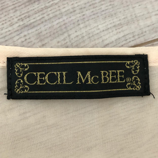 CECIL McBEE(セシルマクビー)のセシルマクビー トップス レディースのトップス(シャツ/ブラウス(長袖/七分))の商品写真