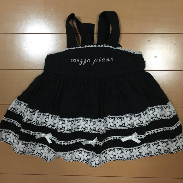 mezzo piano(メゾピアノ)のmezzopianoフリルワンピース90 キッズ/ベビー/マタニティのキッズ服女の子用(90cm~)(その他)の商品写真