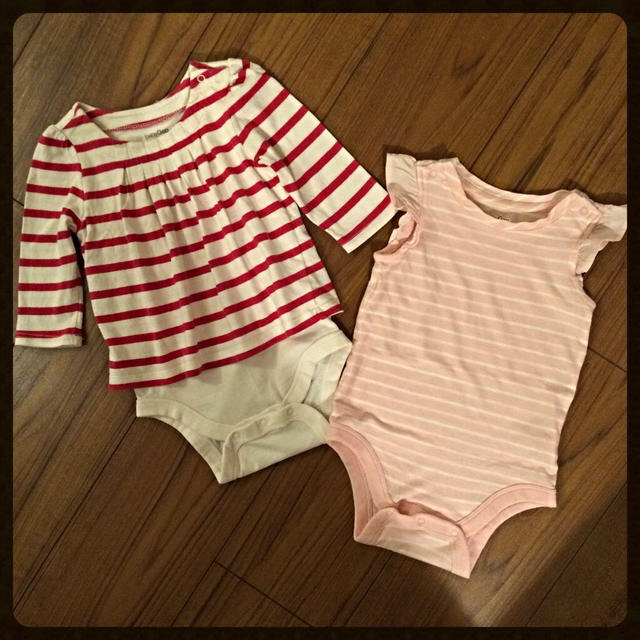 babyGAP(ベビーギャップ)の70 ロンパース キッズ/ベビー/マタニティのキッズ服女の子用(90cm~)(その他)の商品写真