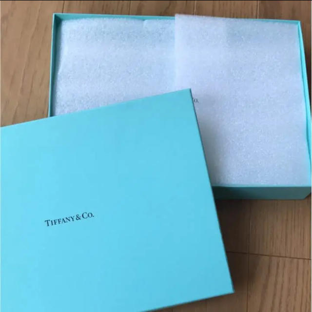 Tiffany & Co.(ティファニー)のティファニー空箱 レディースのバッグ(ショップ袋)の商品写真