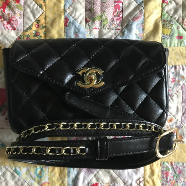 CHANEL(シャネル)のCHANEL ノベルティ ウエストポーチ レディースのバッグ(ボディバッグ/ウエストポーチ)の商品写真