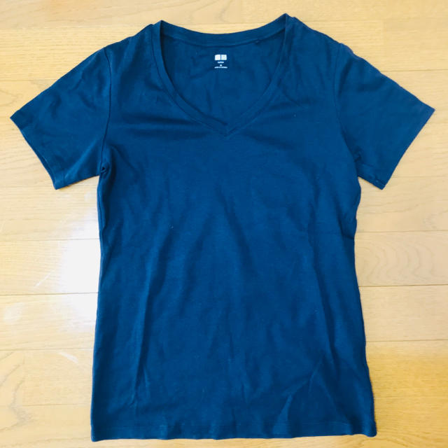 UNIQLO(ユニクロ)のユニクロ Vネック Tシャツ 3枚セット 試着のみ レディースのトップス(Tシャツ(半袖/袖なし))の商品写真