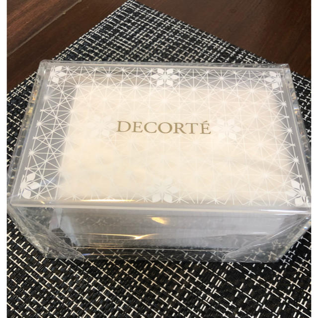 COSME DECORTE(コスメデコルテ)の新品未使用 コスメデコルテ ノベルティ コットンケース コスメ/美容のスキンケア/基礎化粧品(その他)の商品写真