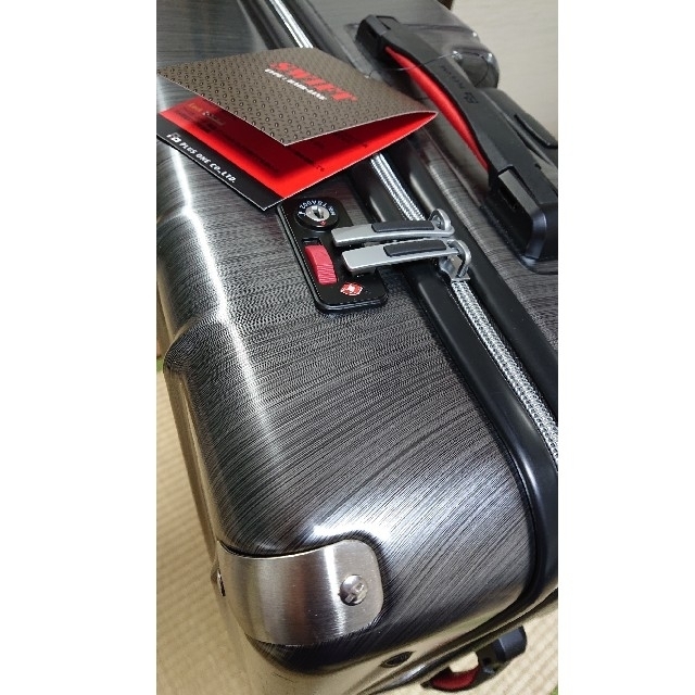 未使用

PLUS ONE スーツケース SWIFT 80L 4.5kg