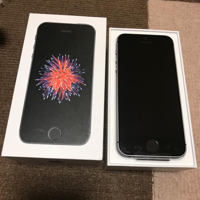 スマートフォン本体iPhone SE 32GB 新品 SIMフリー スペースグレー